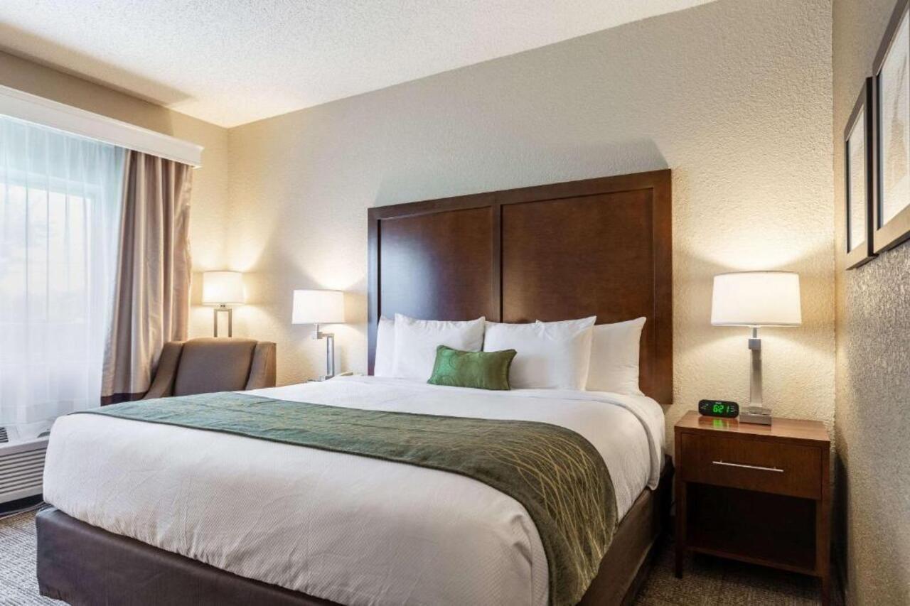 Comfort Inn South Tulsa - Woodland Hills Bagian luar foto