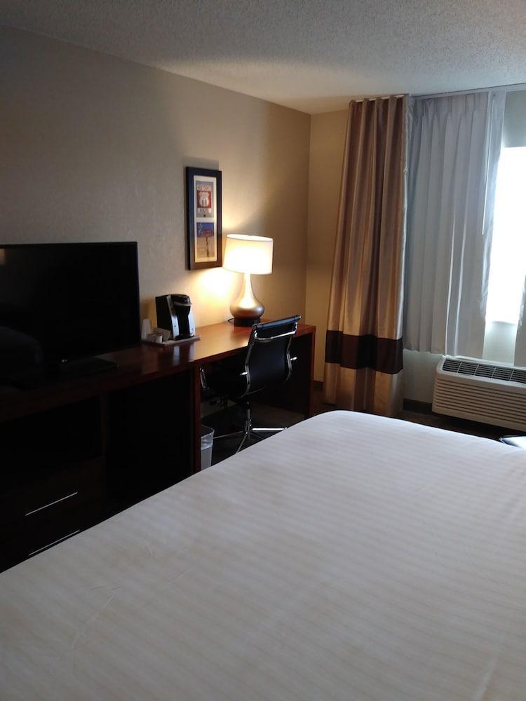 Comfort Inn South Tulsa - Woodland Hills Bagian luar foto