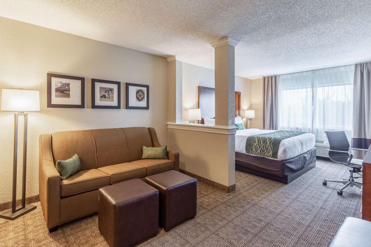 Comfort Inn South Tulsa - Woodland Hills Bagian luar foto