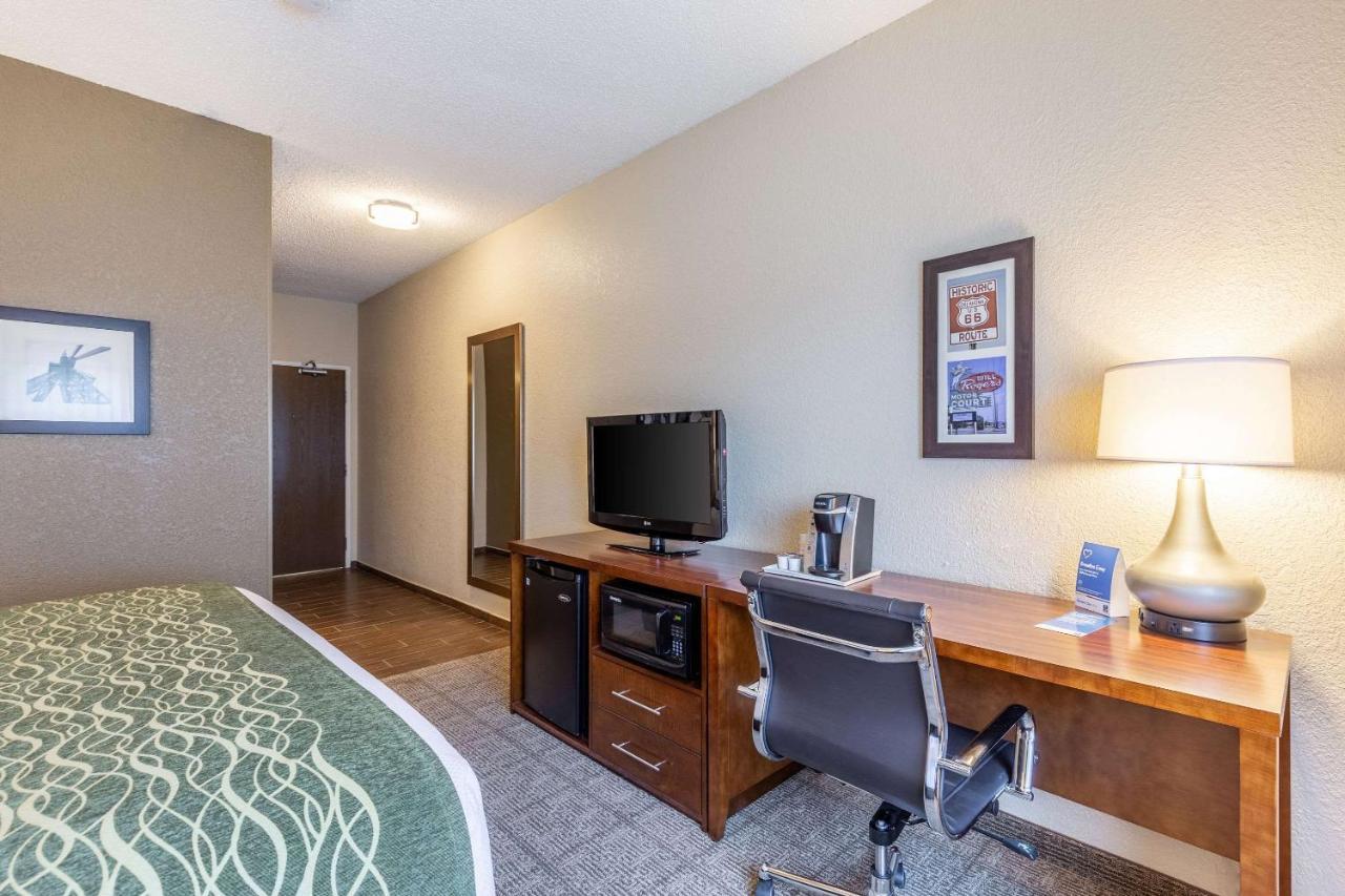 Comfort Inn South Tulsa - Woodland Hills Bagian luar foto